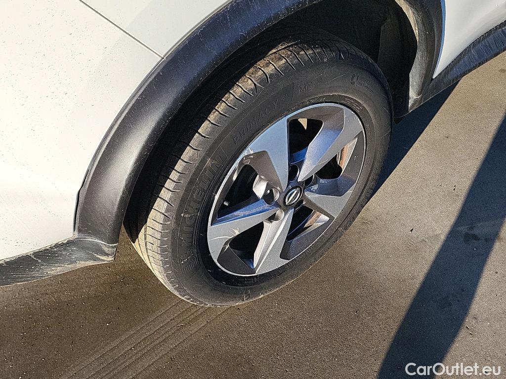  Nissan  Juke NISSAN  / 2014 / 5P / crossover G.E6D-Temp 83kW (112 CV) 5M/T ACENTA (CX) #3