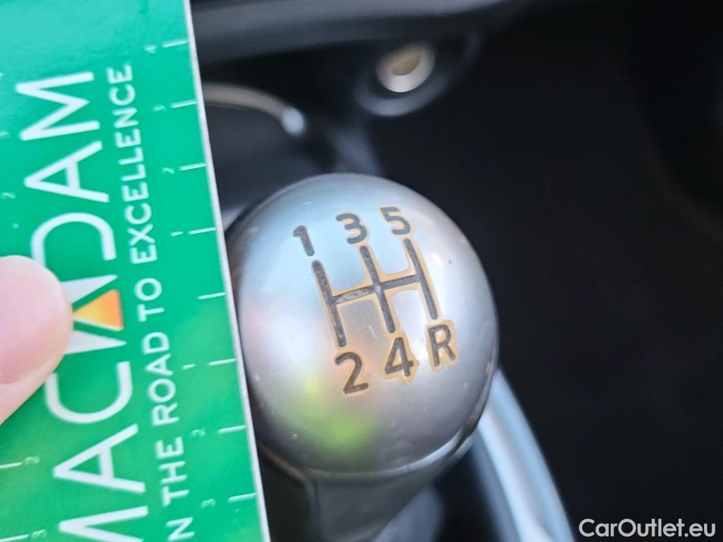  Nissan  Juke NISSAN  / 2014 / 5P / crossover G.E6D-Temp 83kW (112 CV) 5M/T ACENTA (CX) #10