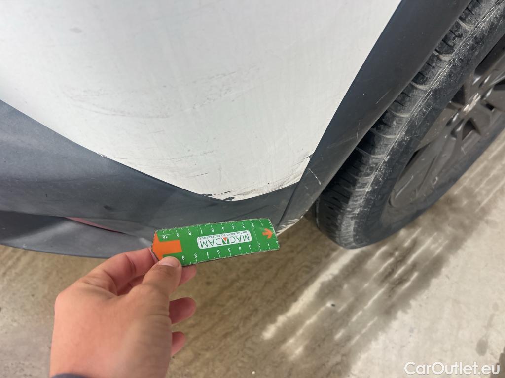  Peugeot  2008 PEUGEOT  / 2019 / 5P / todoterreno Active Pack Puretech 100 S&S BVM6 #21