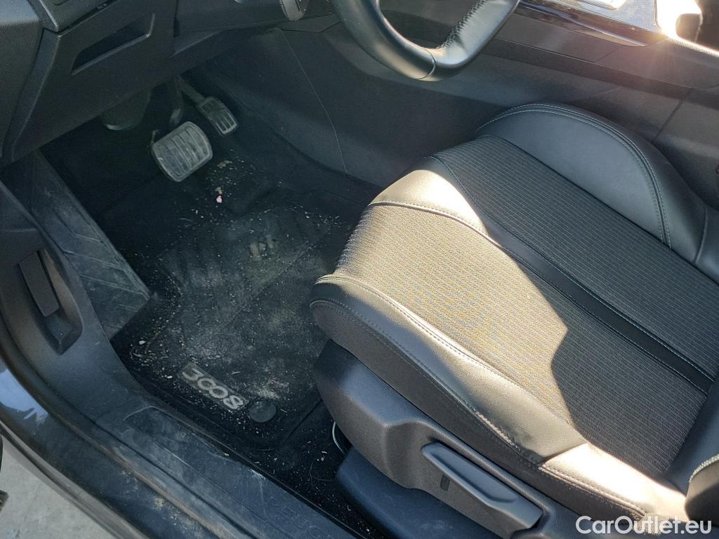  Peugeot  3008 PEUGEOT  Hybrid / 2020 / 5P / todoterreno 225 e-EAT8 Allure #24