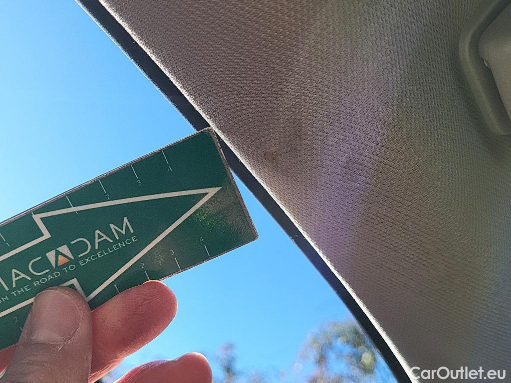  Peugeot  2008 PEUGEOT  / 2019 / 5P / todoterreno Allure Pack BlueHDI 81kW (110CV) (AC) #2