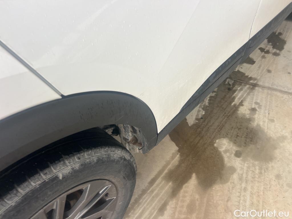  Peugeot  2008 PEUGEOT  / 2019 / 5P / todoterreno Active Pack Puretech 100 S&S BVM6 #13