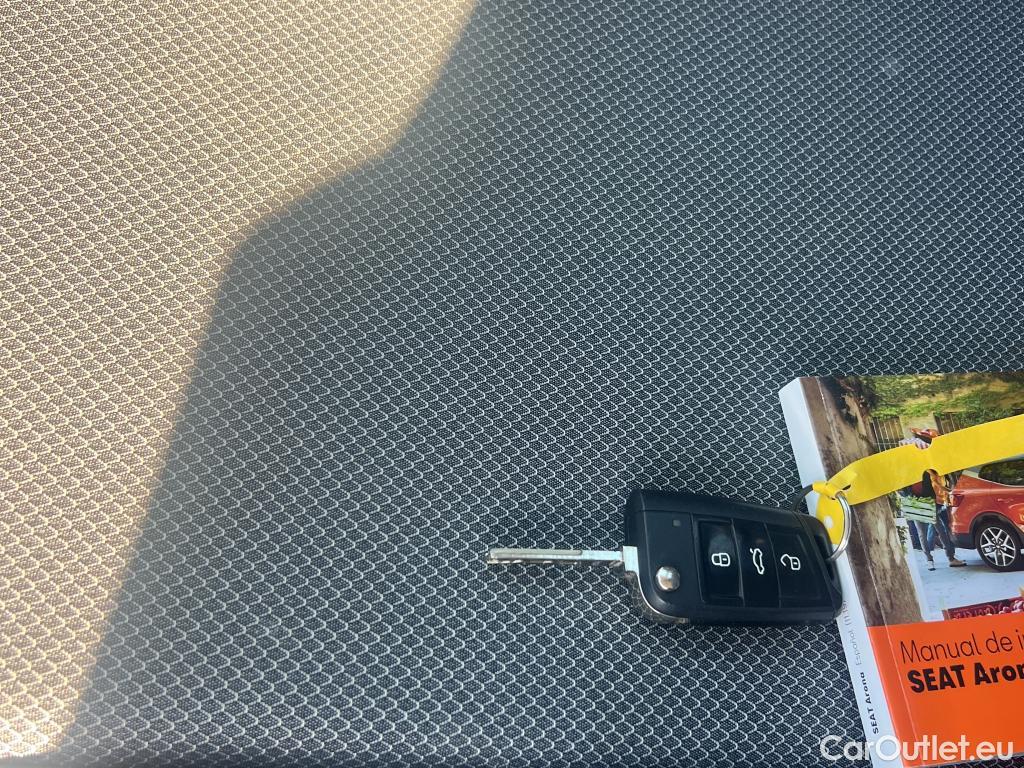  Seat  Arona SEAT  / 2017 / 5P / todoterreno 1.0 TSI 85kW (115Cv) Style Edition Eco (CX) #2