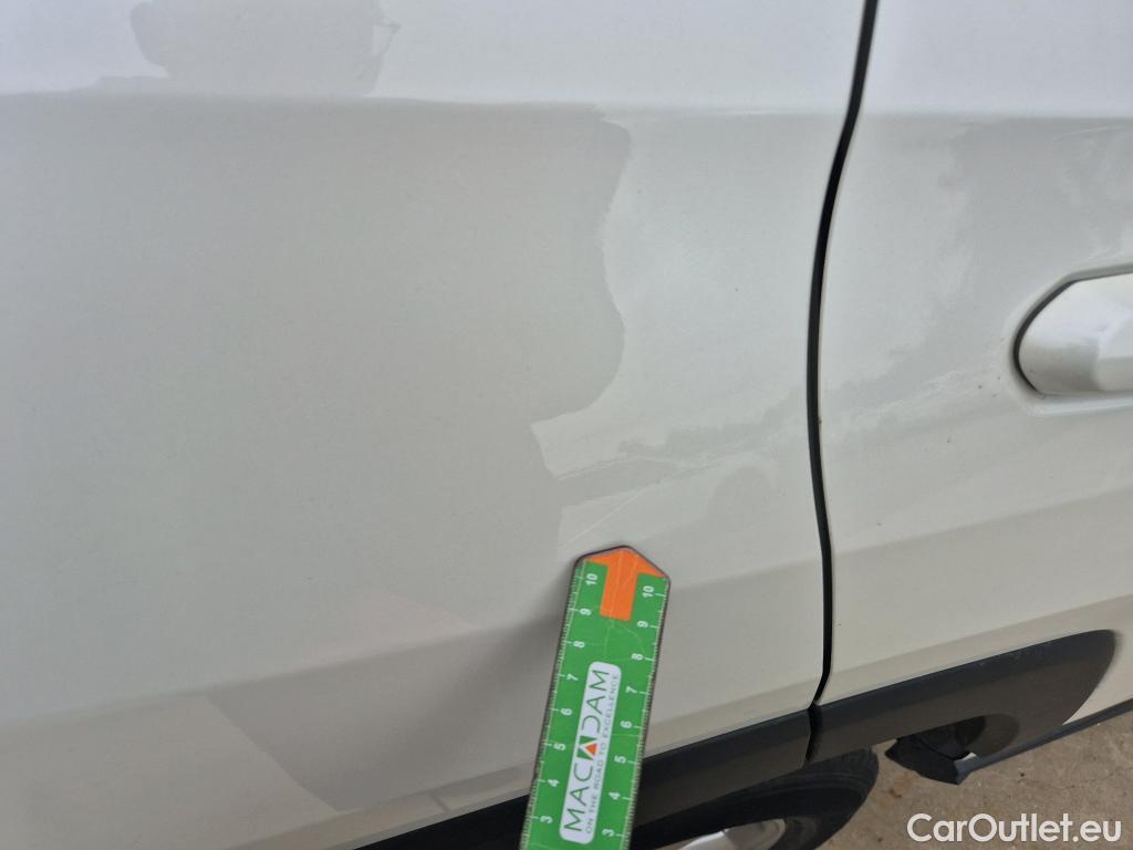  Toyota  RAV4 TOYOTA  / 2018 / 5P / todoterreno 2.5l 220H Advance #4