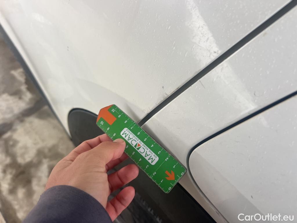  Peugeot  2008 PEUGEOT  / 2019 / 5P / todoterreno Active Pack Puretech 100 S&S BVM6 #12