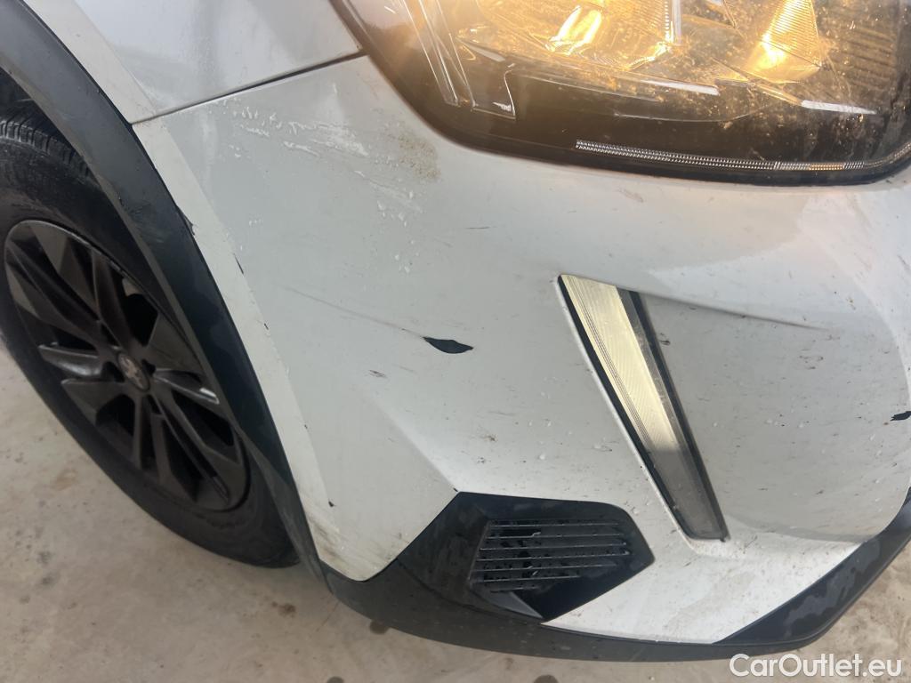  Peugeot  2008 PEUGEOT  / 2019 / 5P / todoterreno Active Pack Puretech 100 S&S BVM6 #19