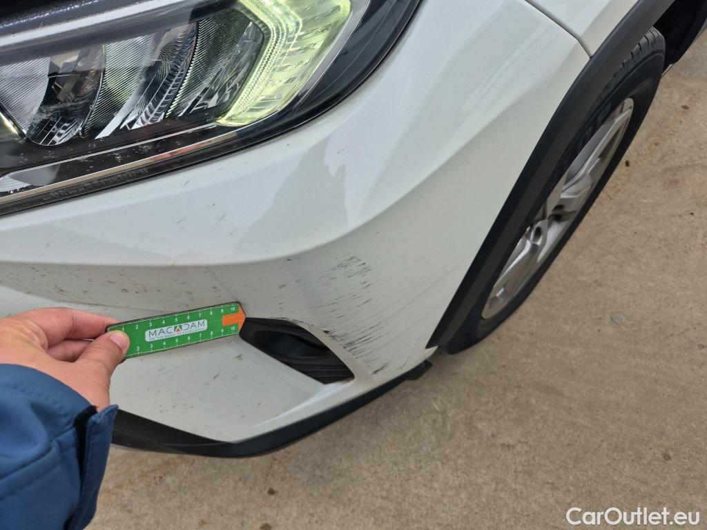  Toyota  RAV4 TOYOTA  / 2018 / 5P / todoterreno 2.5l 220H Advance #6