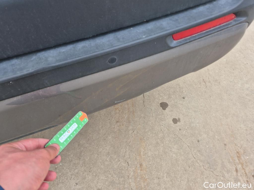  Toyota  RAV4 TOYOTA  / 2018 / 5P / todoterreno 2.5l 220H Advance #10