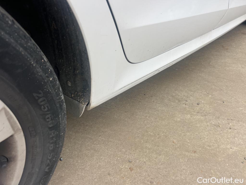  Skoda  Octavia SKODA  / 2020 / 5P / berlina con portón 2.0 TDI 110kW (150CV) Manual Ambition #8