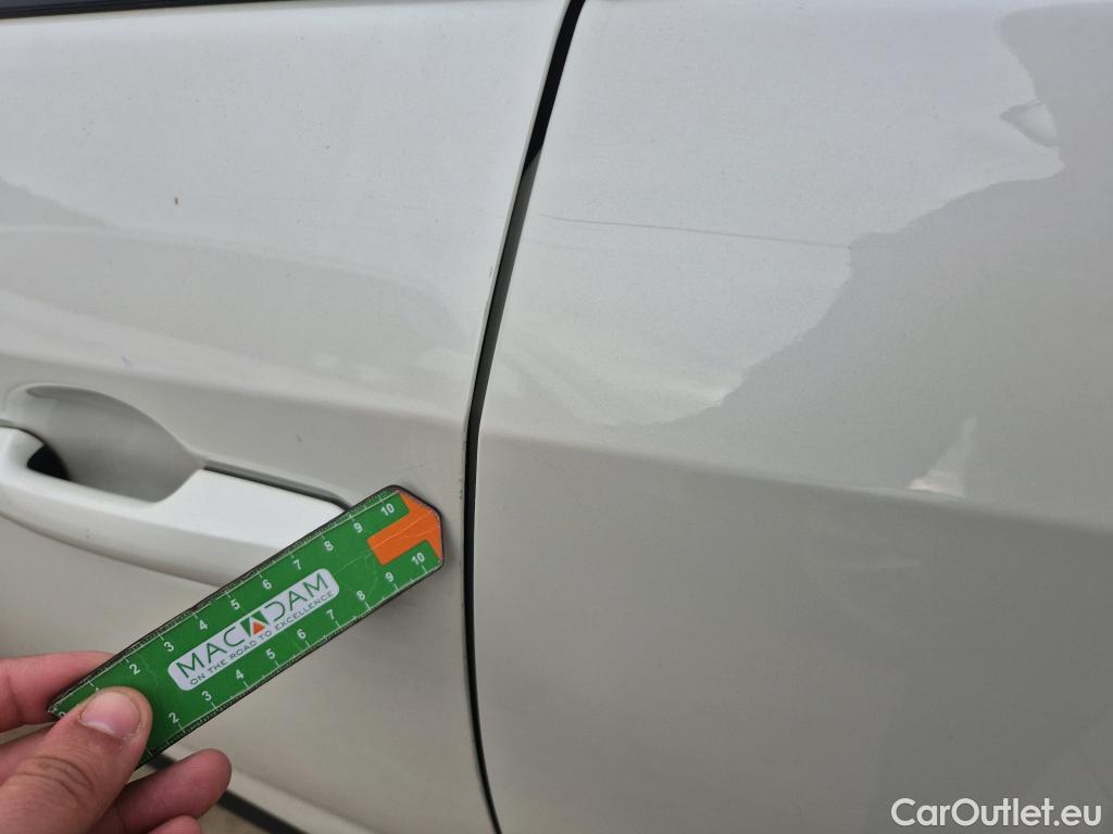  Toyota  RAV4 TOYOTA  / 2018 / 5P / todoterreno 2.5l 220H Advance #14