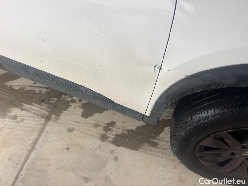  Peugeot  2008 PEUGEOT  / 2019 / 5P / todoterreno Active Pack Puretech 100 S&S BVM6 #3