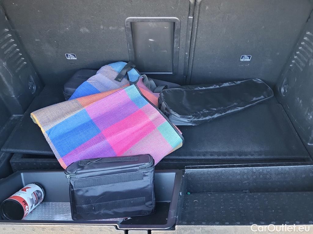  Peugeot  3008 PEUGEOT  Hybrid / 2020 / 5P / todoterreno 225 e-EAT8 Allure #3