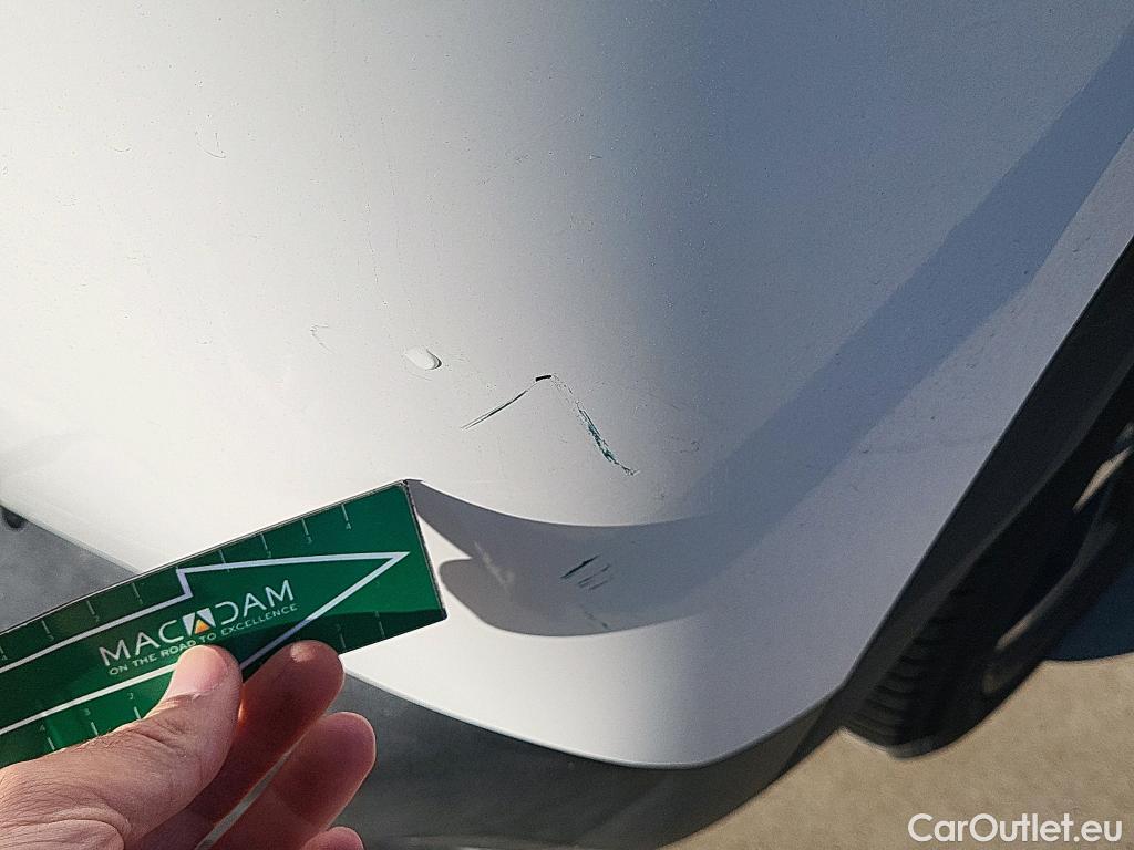  Peugeot  2008 PEUGEOT  / 2019 / 5P / todoterreno Allure Pack BlueHDI 81kW (110CV) (AC) #8