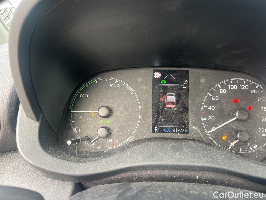  Toyota  Yaris TOYOTA  / 2020 / 5P / berlina con portón 1.5 120H Active Tech #31