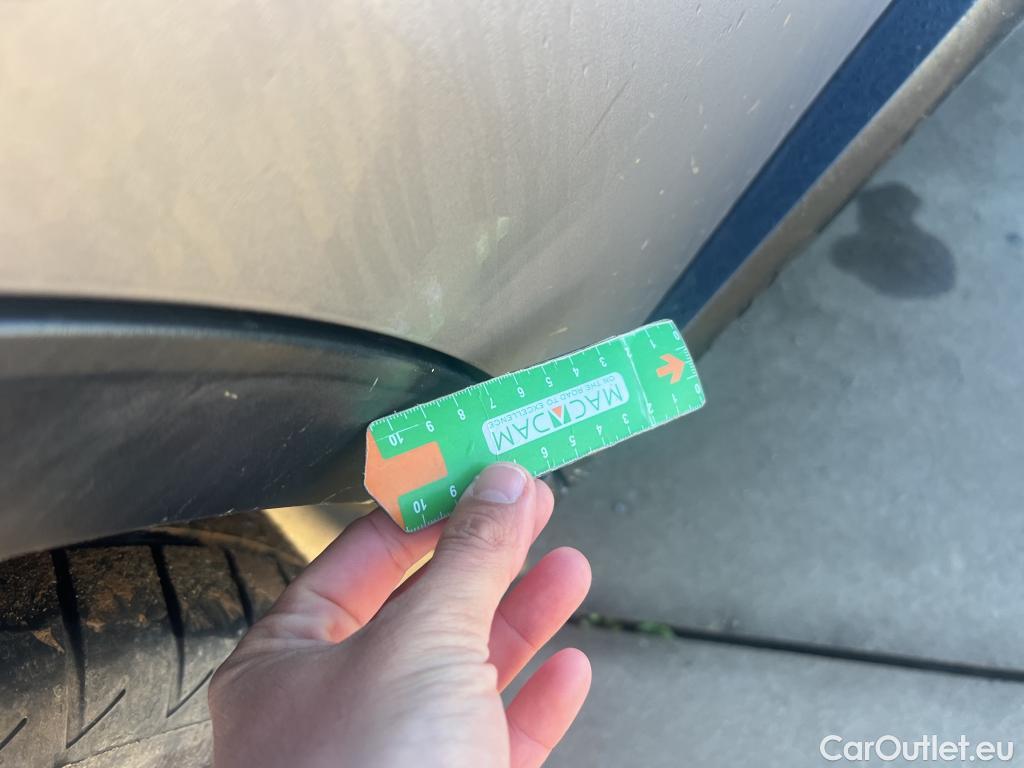  Toyota  C-HR TOYOTA  / 2016 / 5P / todoterreno 1.8 125H Advance (CX) #2