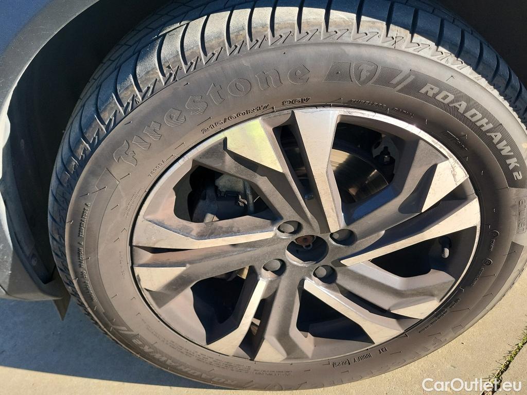  Peugeot  2008 PEUGEOT  / 2019 / 5P / todoterreno Allure Pack BlueHDI 81kW (110CV) (AC) #21