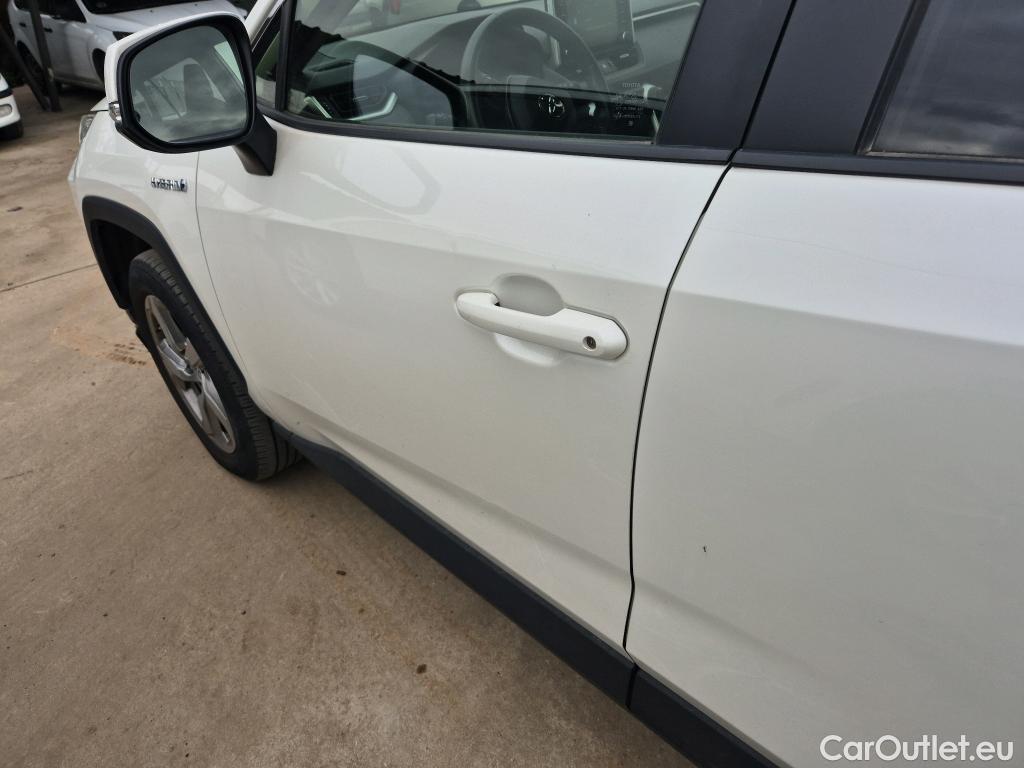  Toyota  RAV4 TOYOTA  / 2018 / 5P / todoterreno 2.5l 220H Advance #13