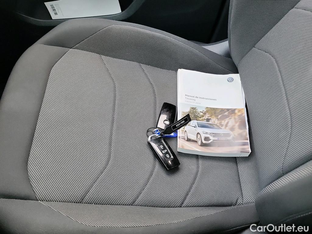  Volkswagen  Touareg VOLKSWAGEN  / 2018 / 5P / todoterreno Pure 3.0 TDI 170kW (231CV) Tip 4Motion #8