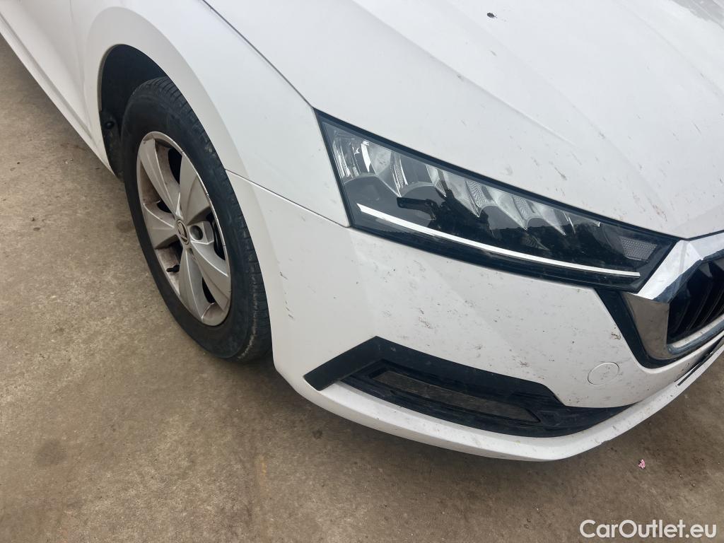  Skoda  Octavia SKODA  / 2020 / 5P / berlina con portón 2.0 TDI 110kW (150CV) Manual Ambition #6