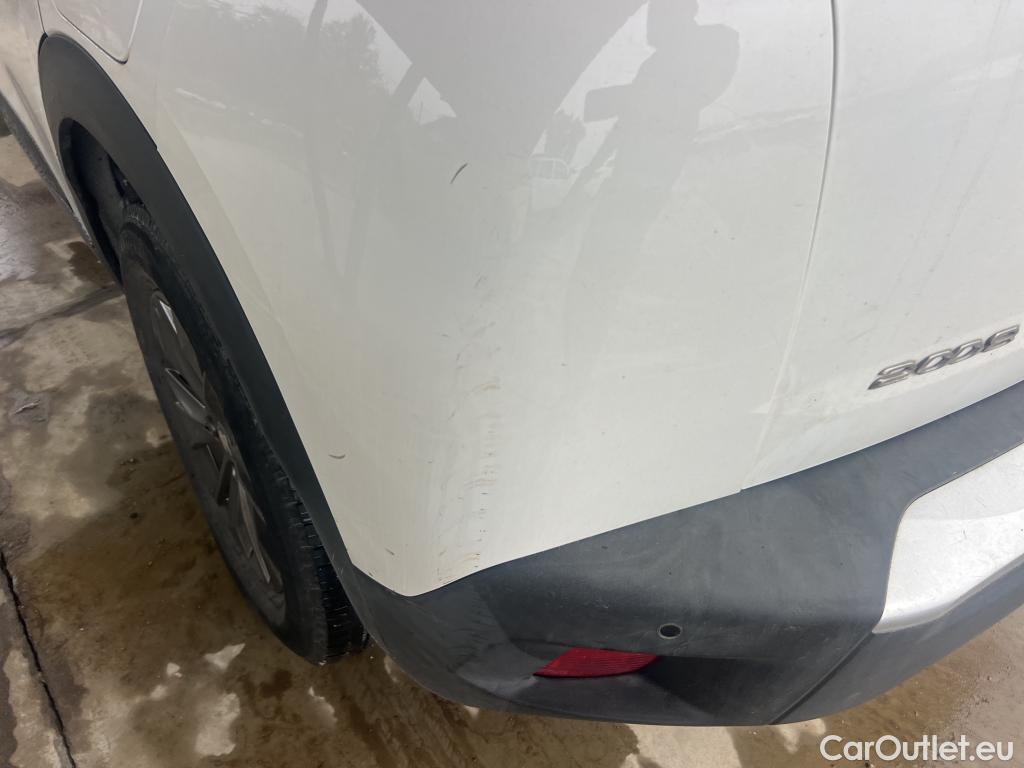  Peugeot  2008 PEUGEOT  / 2019 / 5P / todoterreno Active Pack Puretech 100 S&S BVM6 #22