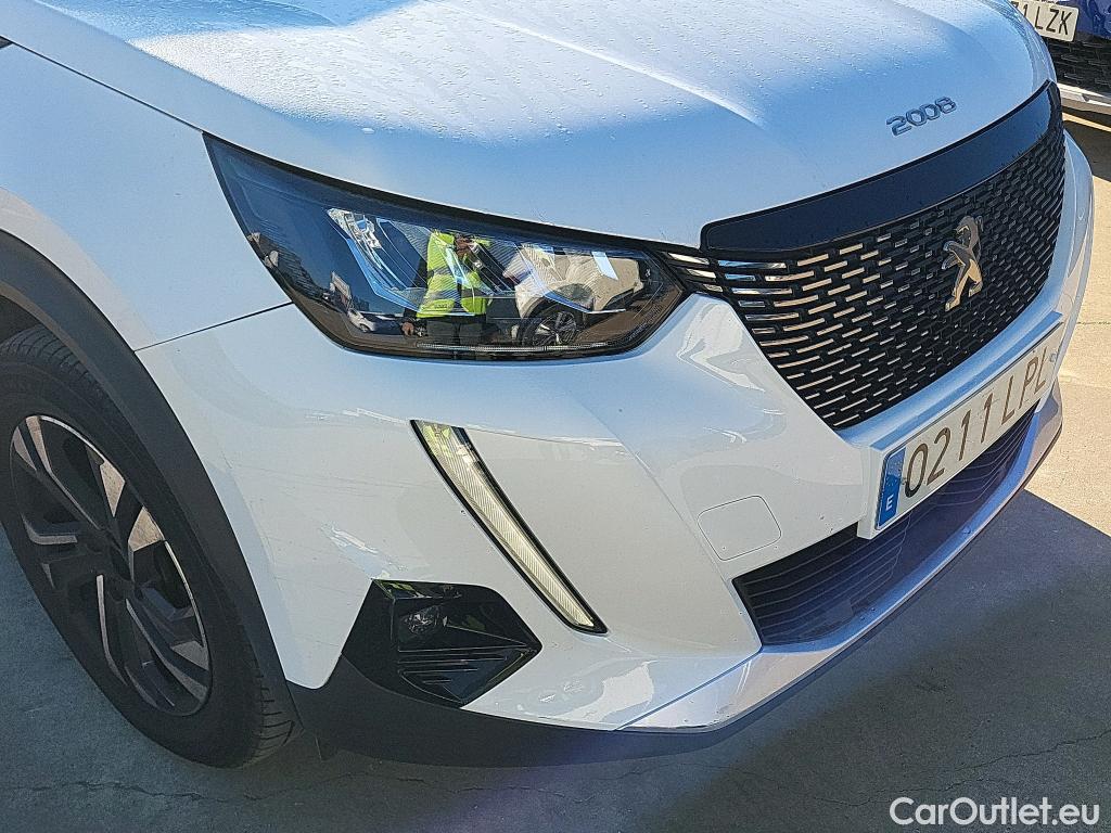  Peugeot  2008 PEUGEOT  / 2019 / 5P / todoterreno Allure Pack BlueHDI 81kW (110CV) (AC) #15
