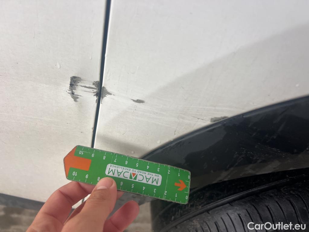  Peugeot  2008 PEUGEOT  / 2019 / 5P / todoterreno Active Pack Puretech 100 S&S BVM6 #2