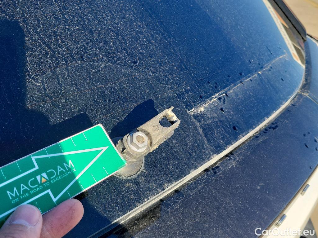  Peugeot  2008 PEUGEOT  / 2019 / 5P / todoterreno Allure Pack BlueHDI 81kW (110CV) (AC) #14