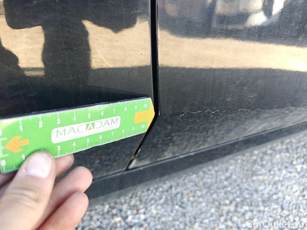  Bmw  Serie 1 BMW  / 2019 / 5P / berlina con portón 116d #55