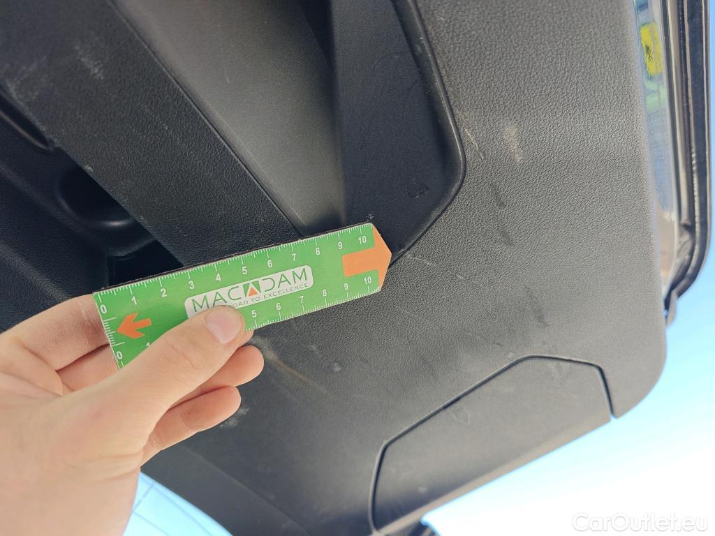  Bmw  Serie 1 BMW  / 2019 / 5P / berlina con portón 116d #27