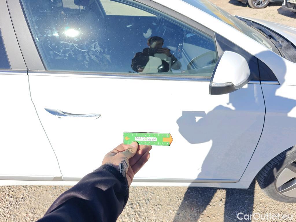  Hyundai   Ioniq HYUNDAI / 2019 / 5P / berlina con portón 1.6 GDI HEV Tecno DCT #43