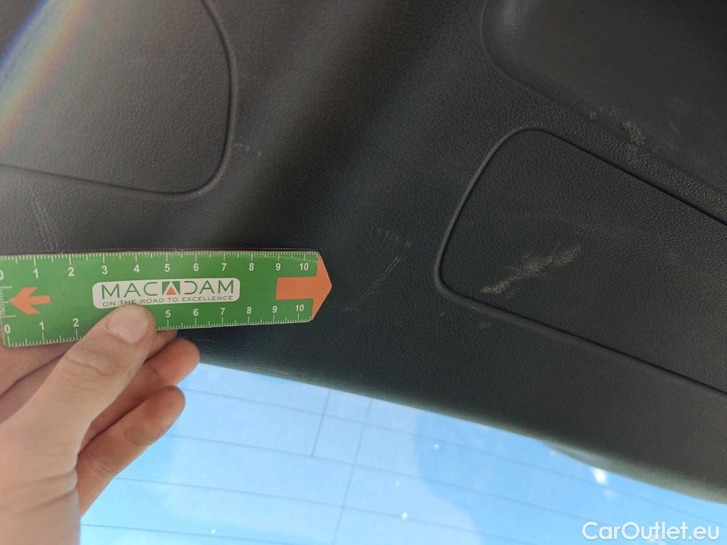  Audi  A4 AUDI  / 2019 / 5P / familiar Avant Advanced 30 TDI 100kW S tronic #38