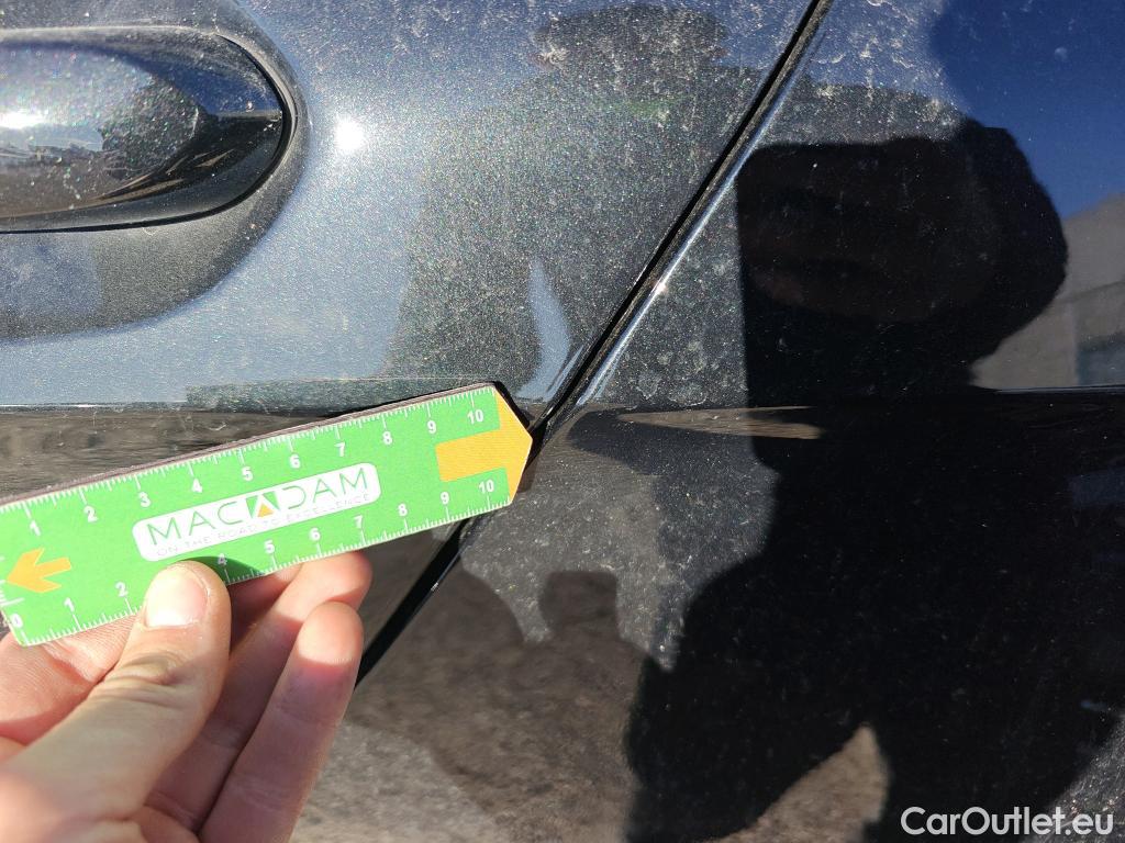  Bmw  Serie 1 BMW  / 2019 / 5P / berlina con portón 116d #39