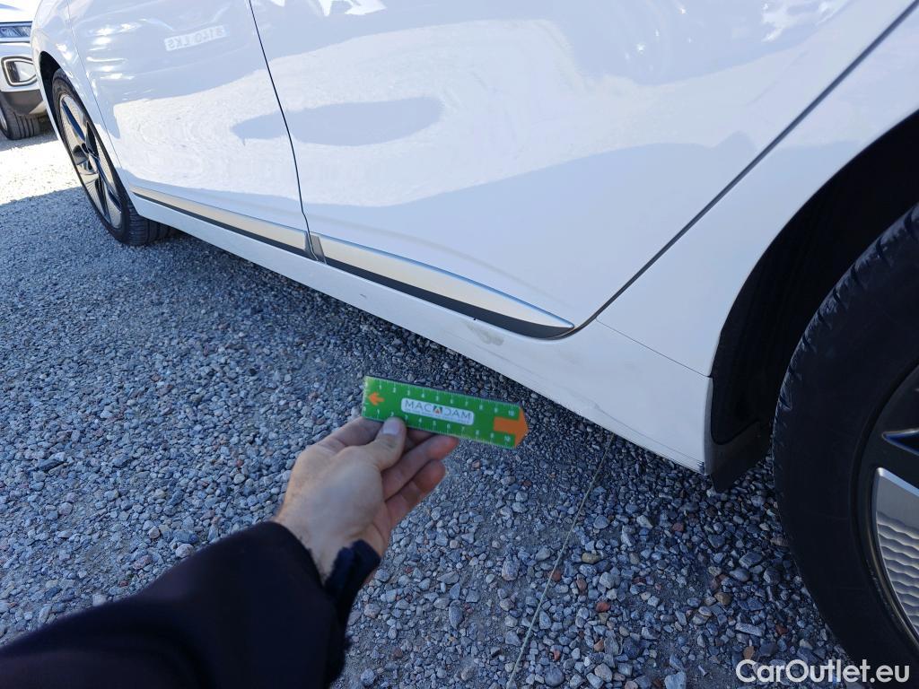  Hyundai   Ioniq HYUNDAI / 2019 / 5P / berlina con portón 1.6 GDI HEV Tecno DCT #7