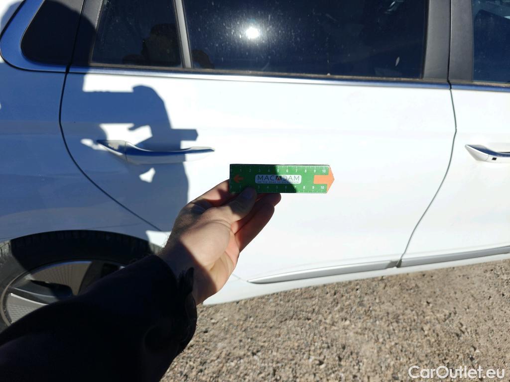  Hyundai   Ioniq HYUNDAI / 2019 / 5P / berlina con portón 1.6 GDI HEV Tecno DCT #62