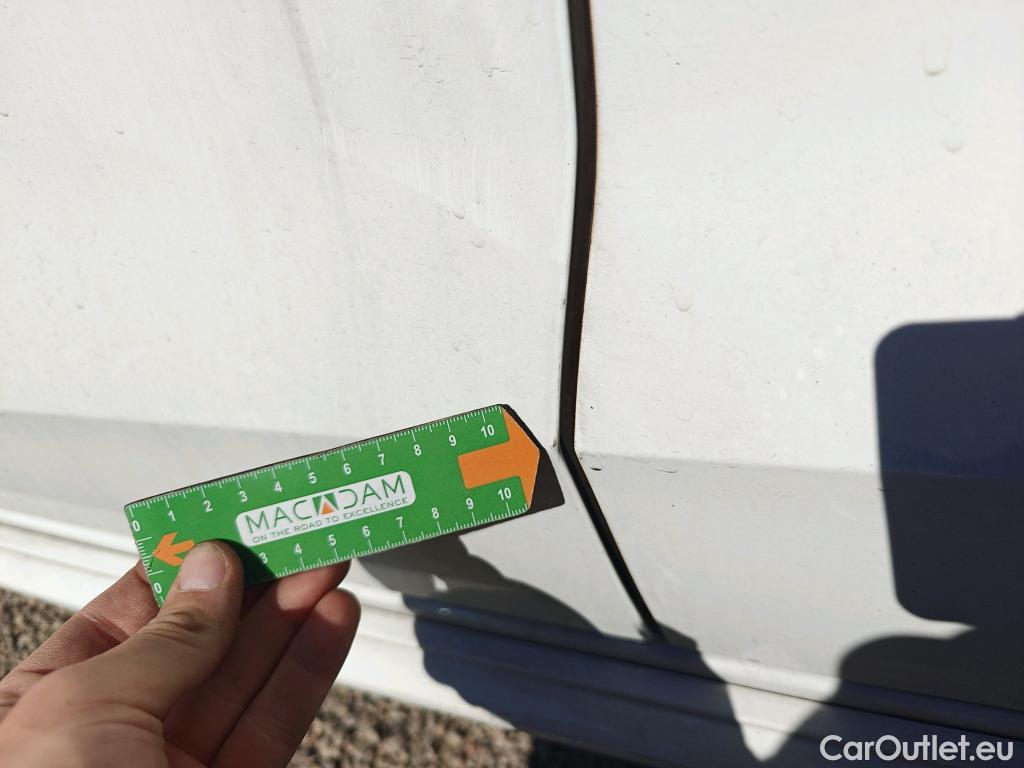  Audi  A4 AUDI  / 2019 / 5P / familiar Avant Advanced 30 TDI 100kW S tronic #23