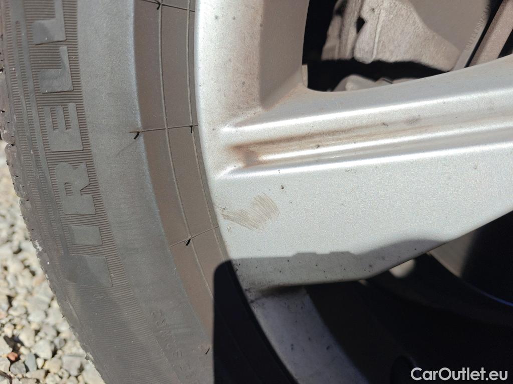  Audi  A4 AUDI  / 2019 / 5P / familiar Avant Advanced 30 TDI 100kW S tronic #56