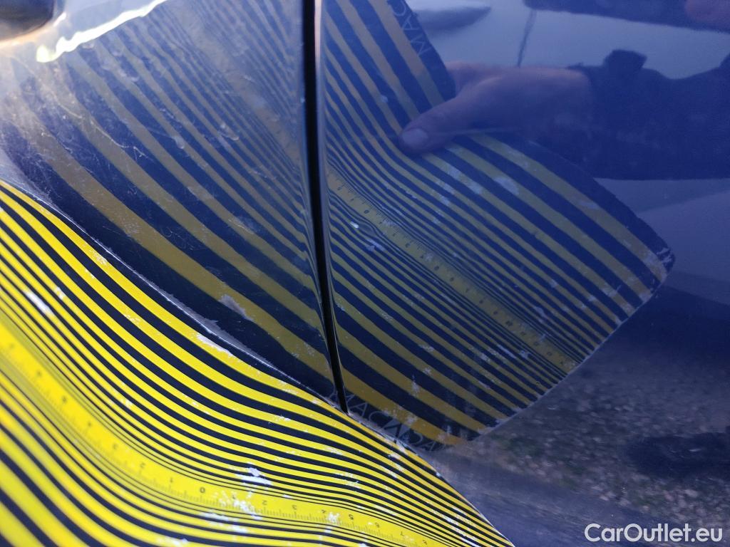  Ford  Kuga FORD  / 2019 / 5P / todoterreno Titanium 2.5 Duratec FHEV 140kW Auto #42