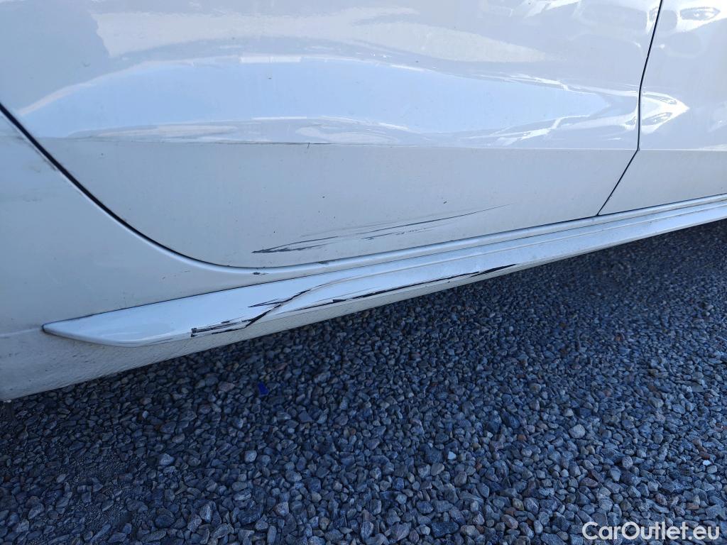  Audi  A4 AUDI  / 2019 / 5P / familiar Avant Advanced 30 TDI 100kW S tronic #30