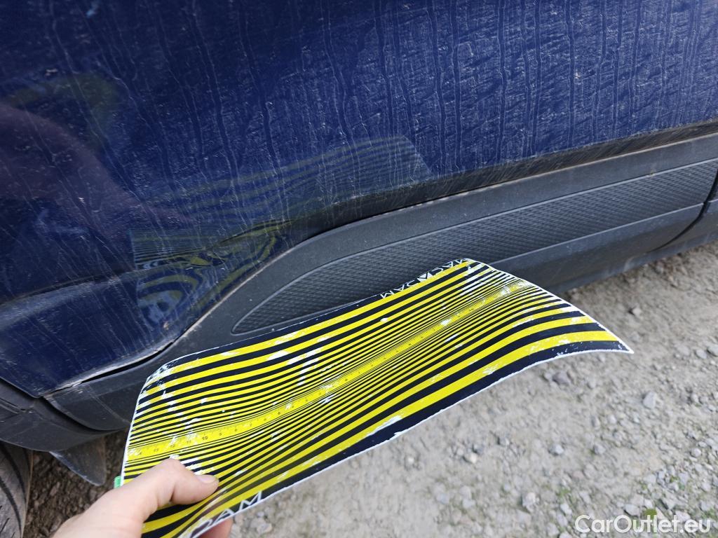  Ford  Kuga FORD  / 2019 / 5P / todoterreno Titanium 2.5 Duratec FHEV 140kW Auto #3