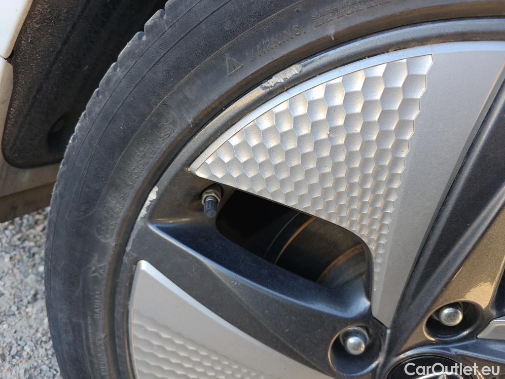  Hyundai   Ioniq HYUNDAI / 2019 / 5P / berlina con portón 1.6 GDI HEV Tecno DCT #33