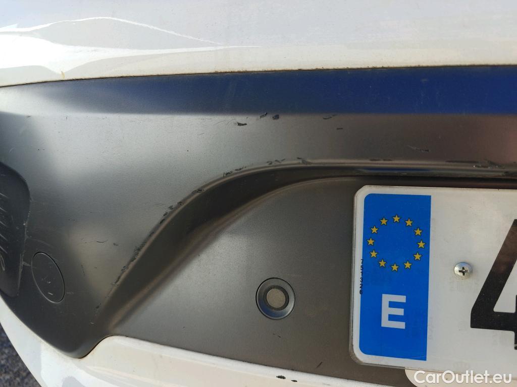  Hyundai   Ioniq HYUNDAI / 2019 / 5P / berlina con portón 1.6 GDI HEV Tecno DCT #55