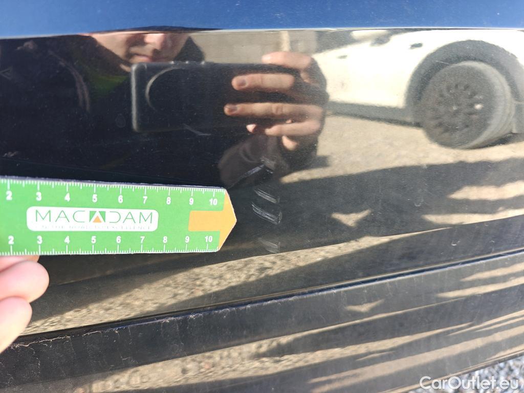  Bmw  Serie 1 BMW  / 2019 / 5P / berlina con portón 116d #14