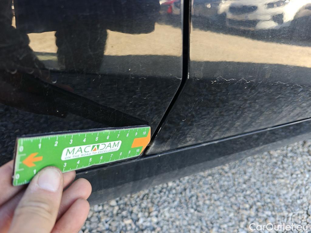  Bmw  Serie 1 BMW  / 2019 / 5P / berlina con portón 116d #56