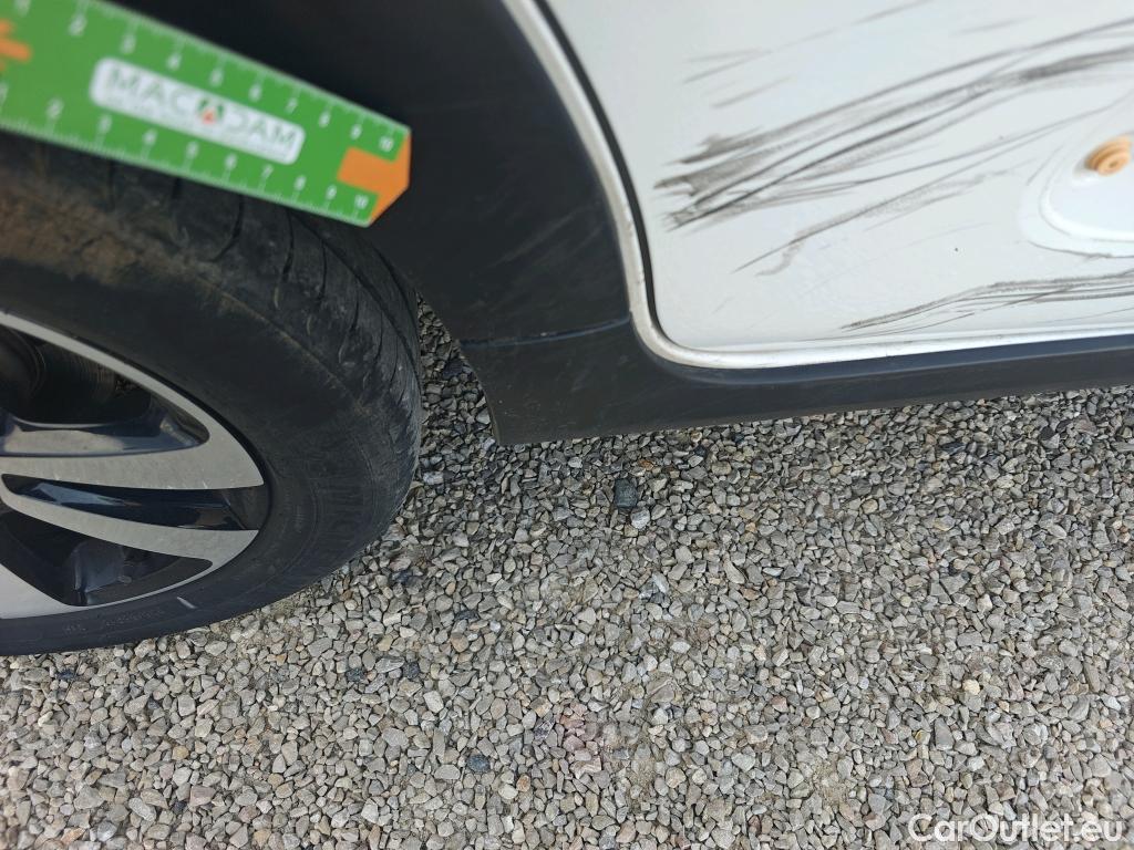  Citroen  C3 CITROEN  / 2020 / 5P / berlina con portón BlueHDi 75KW (100CV) S&S Feel Pack #28