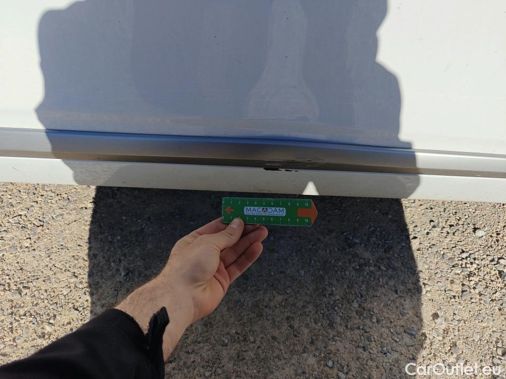  Hyundai   Ioniq HYUNDAI / 2019 / 5P / berlina con portón 1.6 GDI HEV Tecno DCT #34