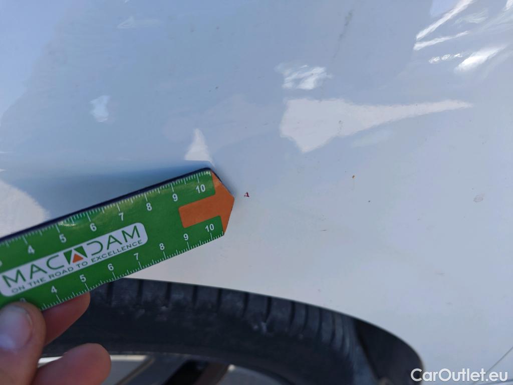  Hyundai   Ioniq HYUNDAI / 2019 / 5P / berlina con portón 1.6 GDI HEV Tecno DCT #67