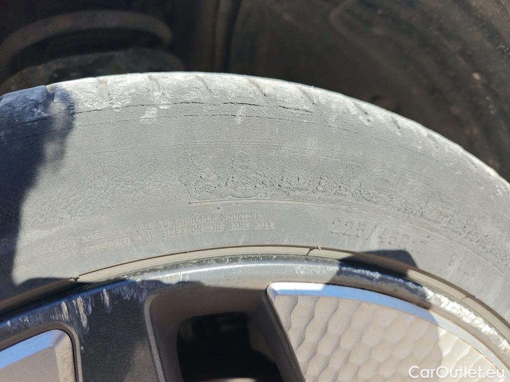  Hyundai   Ioniq HYUNDAI / 2019 / 5P / berlina con portón 1.6 GDI HEV Tecno DCT #12