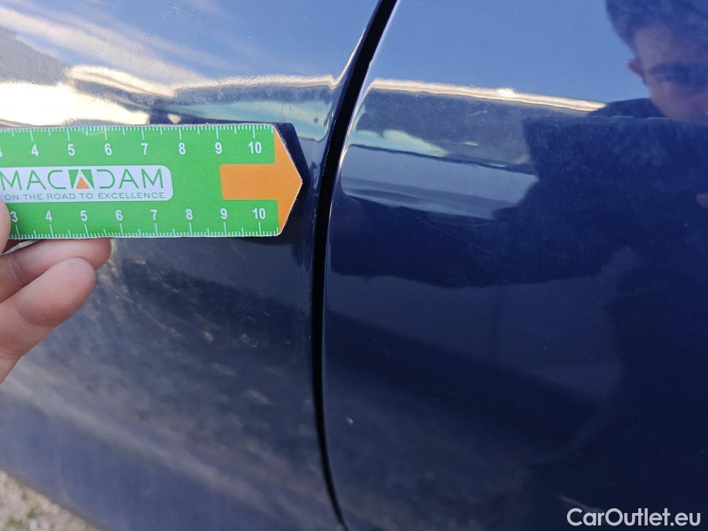  Ford  Kuga FORD  / 2019 / 5P / todoterreno Titanium 2.5 Duratec FHEV 140kW Auto #14