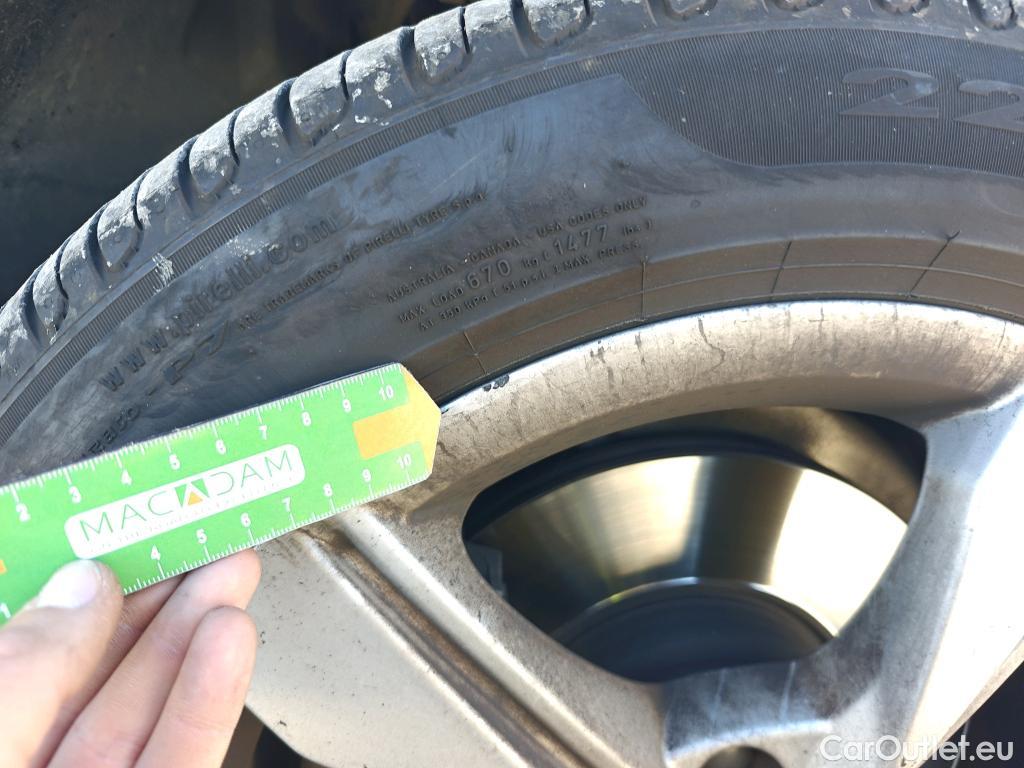  Audi  A4 AUDI  / 2019 / 5P / familiar Avant Advanced 30 TDI 100kW S tronic #71