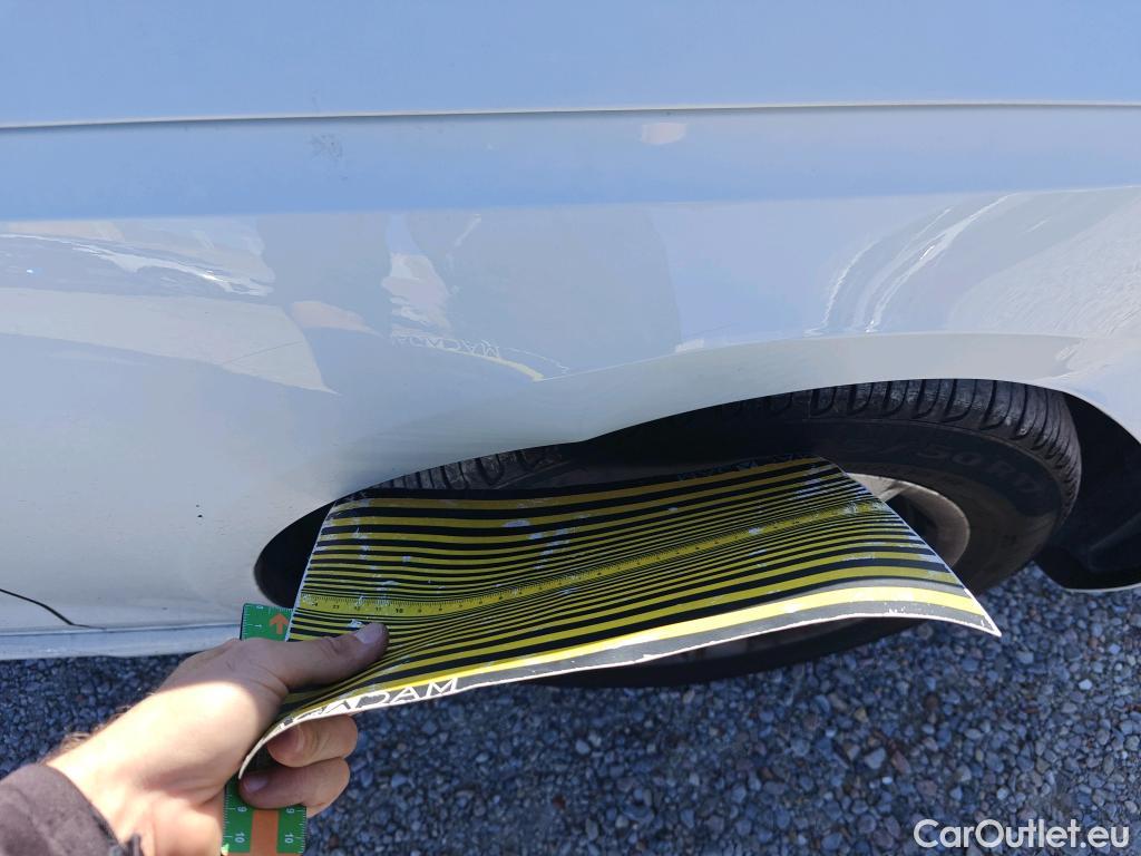  Audi  A4 AUDI  / 2019 / 5P / familiar Avant Advanced 30 TDI 100kW S tronic #11